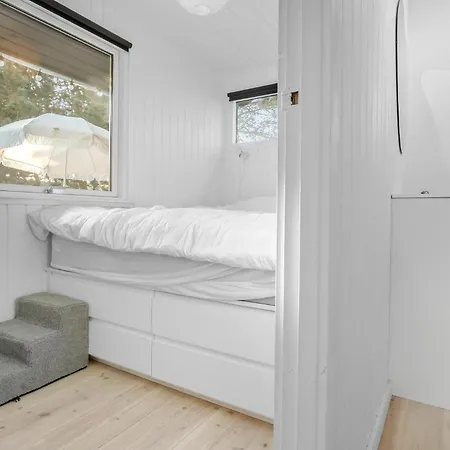 Hébergement de vacances 4 Bedroom Amazing In